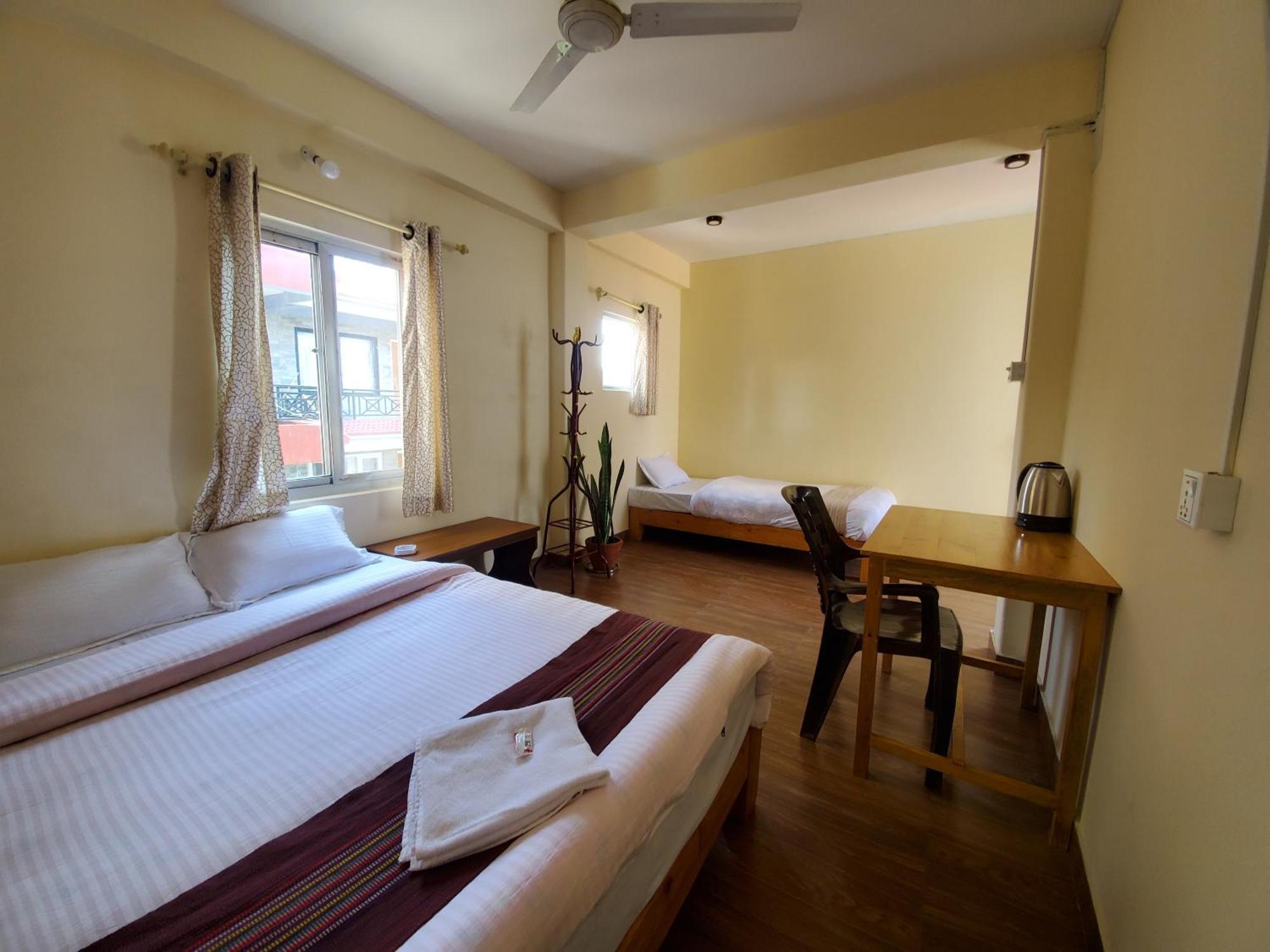 Santoshi Guest House, Pokhara Exterior foto