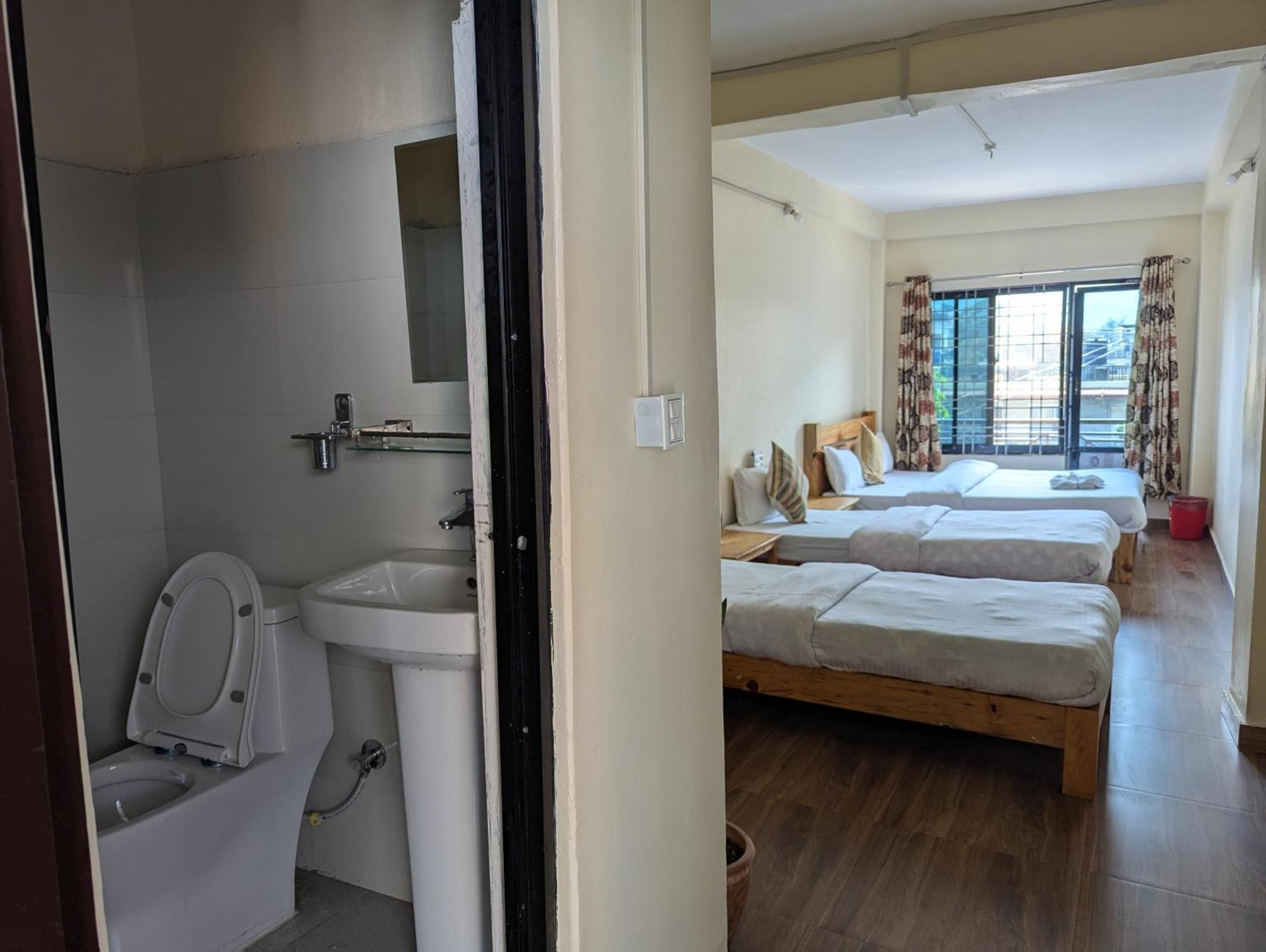 Santoshi Guest House, Pokhara Exterior foto